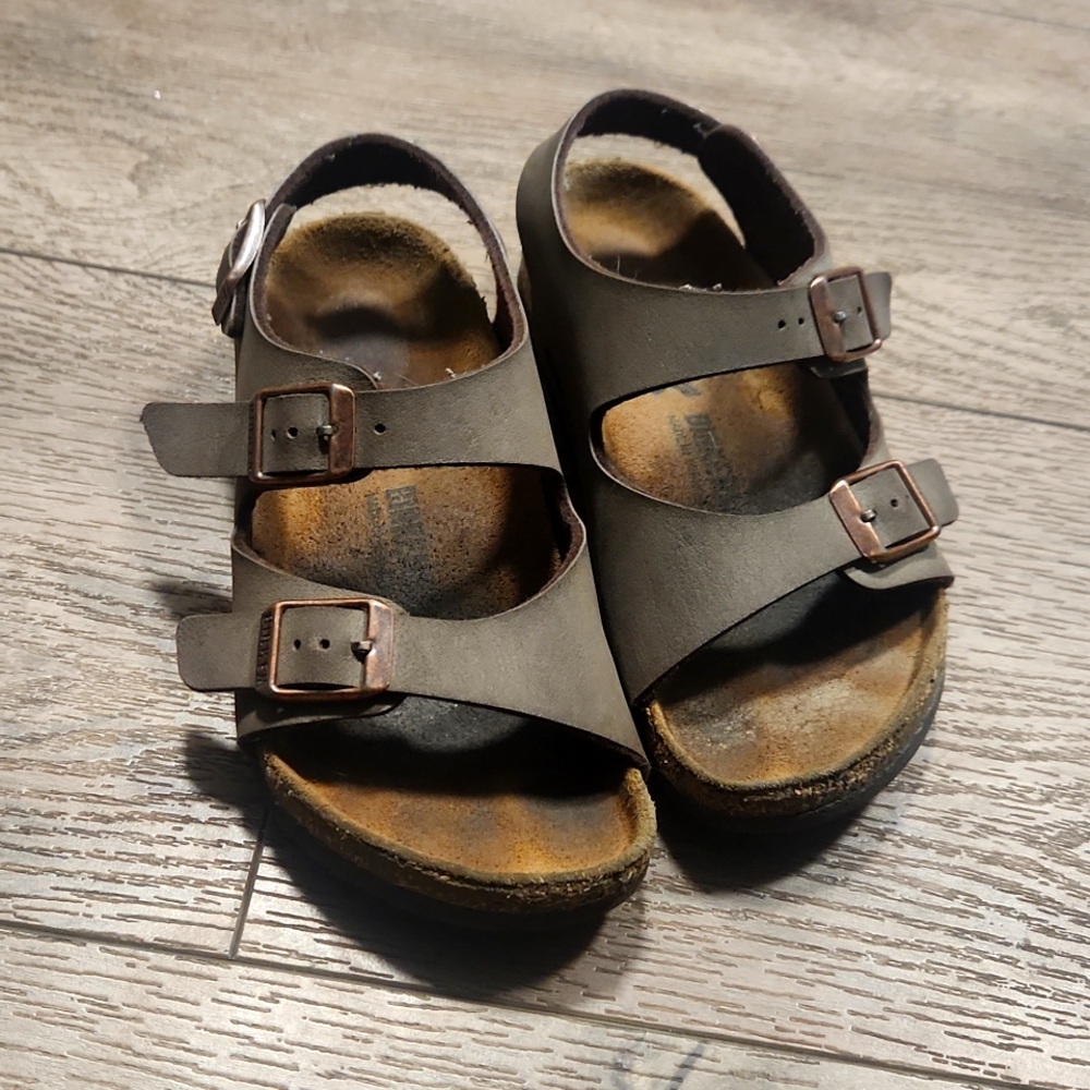 Child size 29 tan birkenstocks